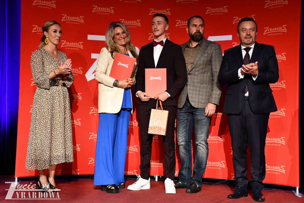Najlepsi absolwenci żyrardowskich szkół