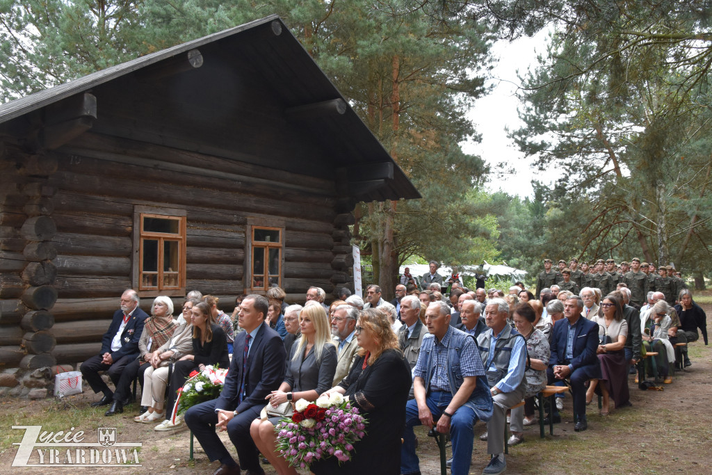 Krzyż Męczenników i hołd ofiarom sowieckiego reżimu