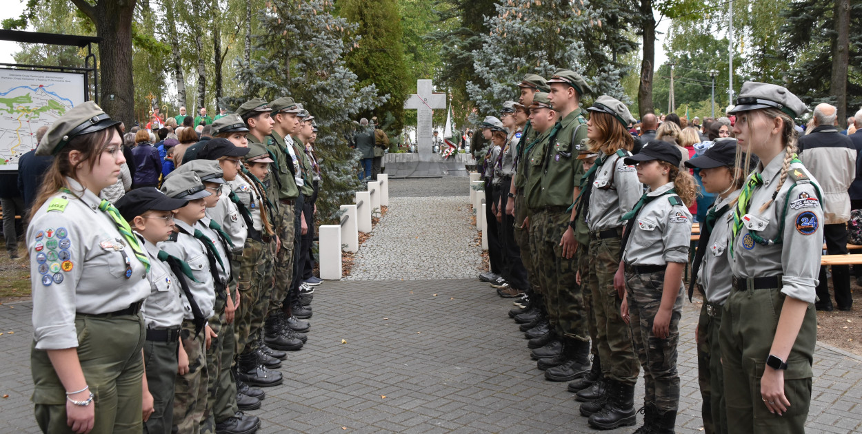 Wielki hołd poległym na Ziemi Jaktorowskiej