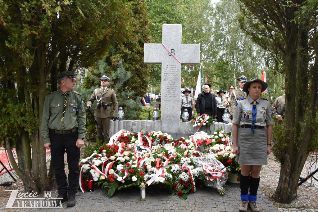 Wielki hołd poległym na Ziemi Jaktorowskiej