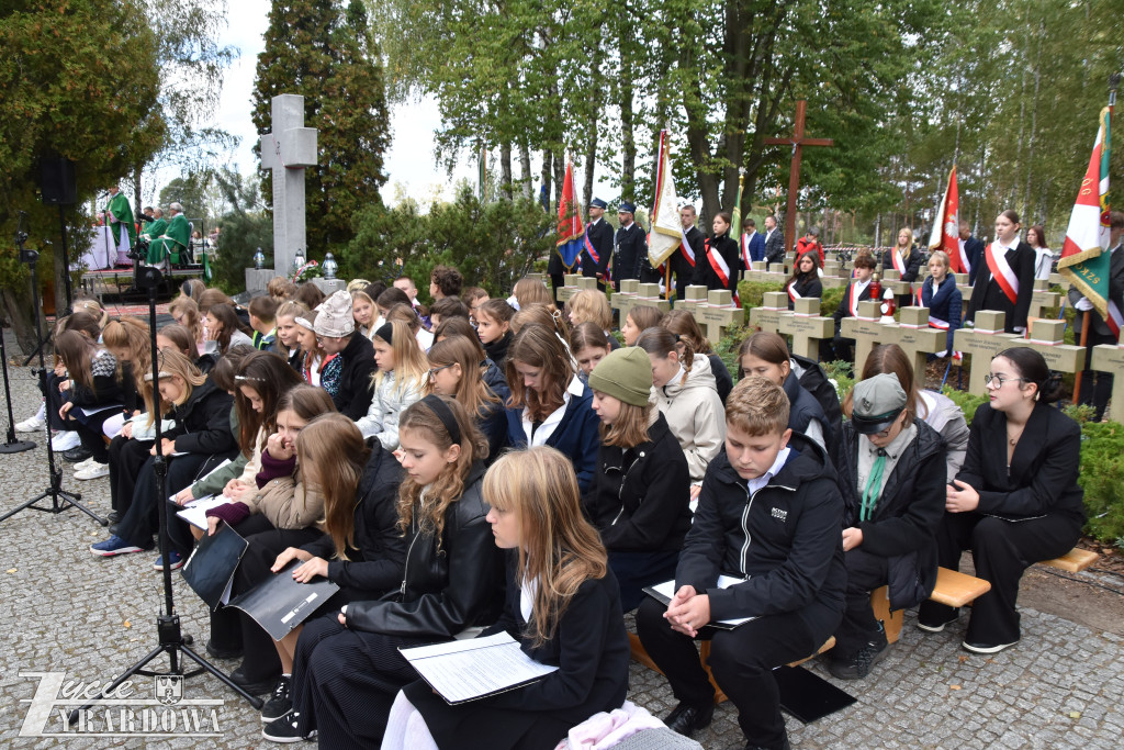 Wielki hołd poległym na Ziemi Jaktorowskiej