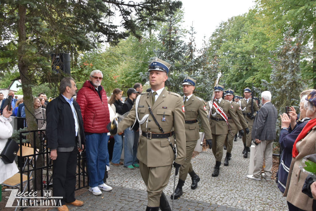 Wielki hołd poległym na Ziemi Jaktorowskiej