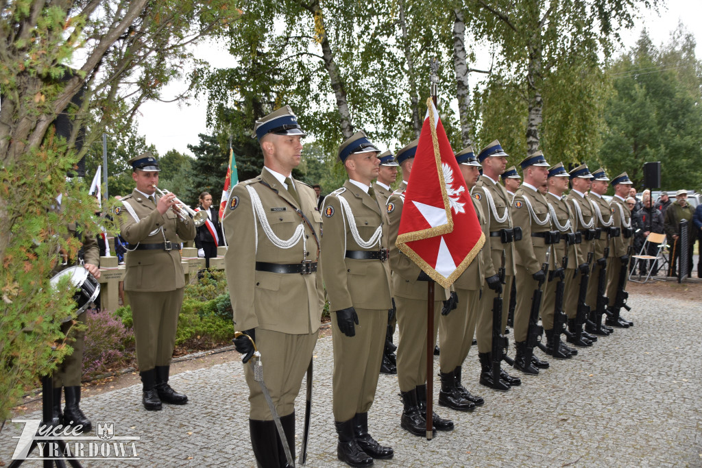 Wielki hołd poległym na Ziemi Jaktorowskiej