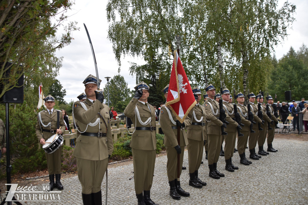 Wielki hołd poległym na Ziemi Jaktorowskiej
