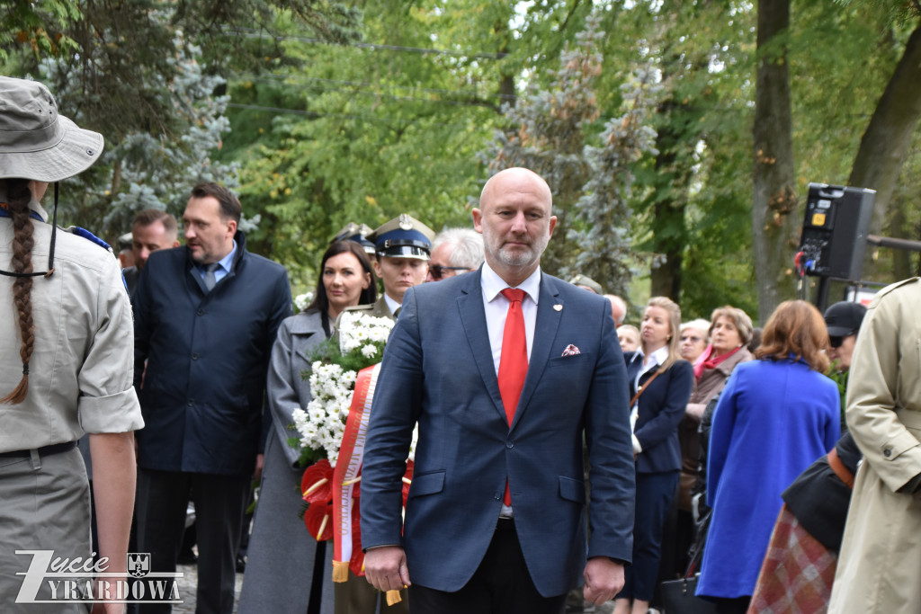 Wielki hołd poległym na Ziemi Jaktorowskiej