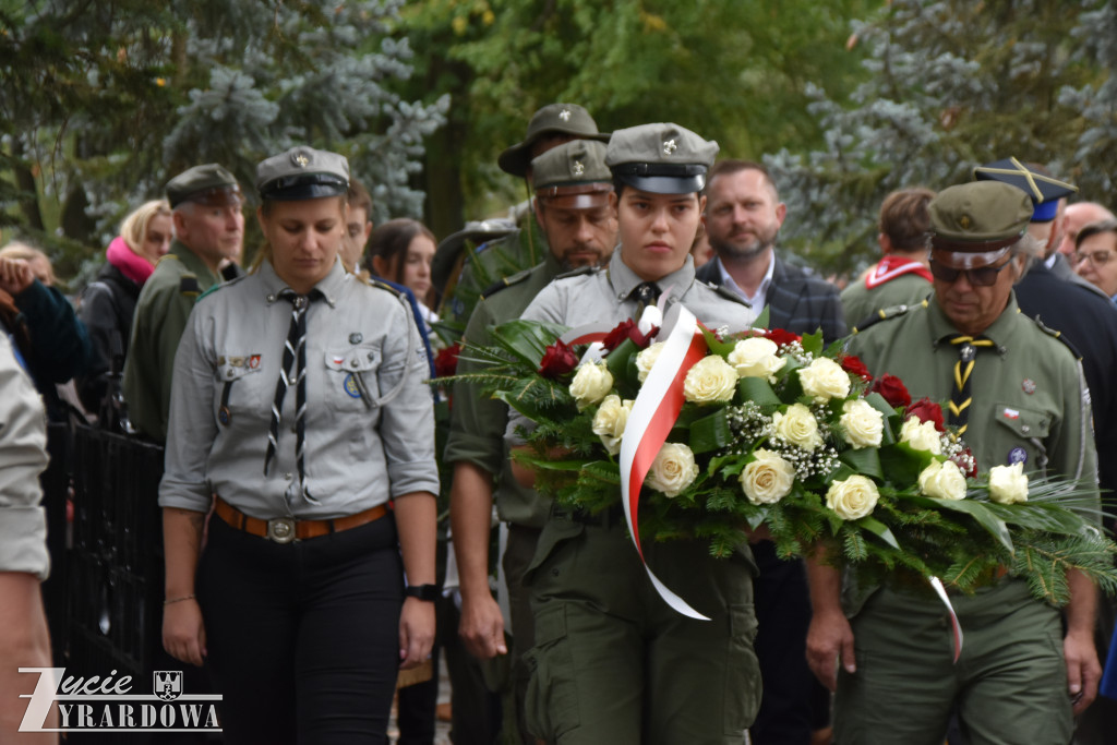 Wielki hołd poległym na Ziemi Jaktorowskiej