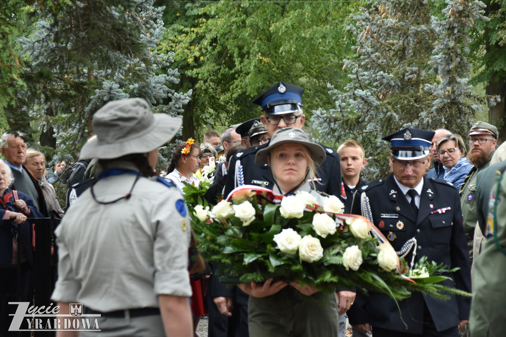 Wielki hołd poległym na Ziemi Jaktorowskiej