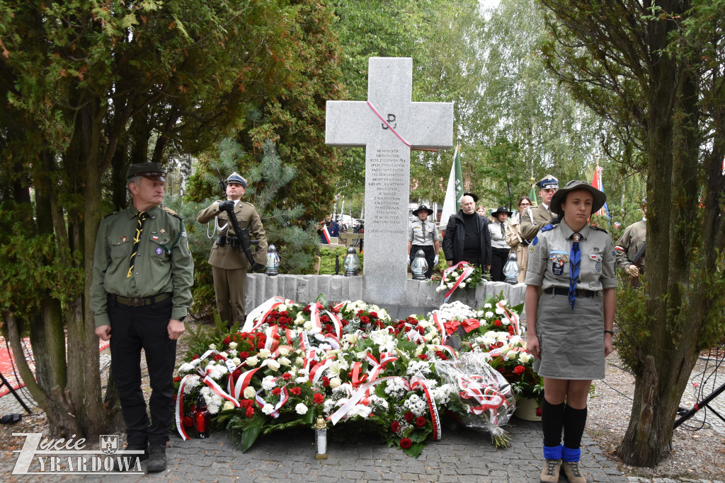 Wielki hołd poległym na Ziemi Jaktorowskiej