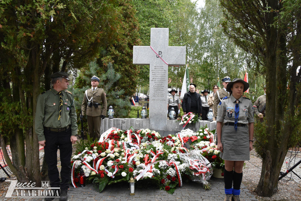 Wielki hołd poległym na Ziemi Jaktorowskiej