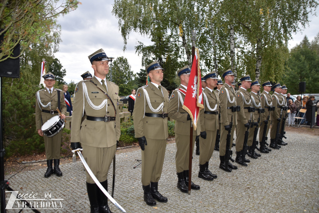 Wielki hołd poległym na Ziemi Jaktorowskiej
