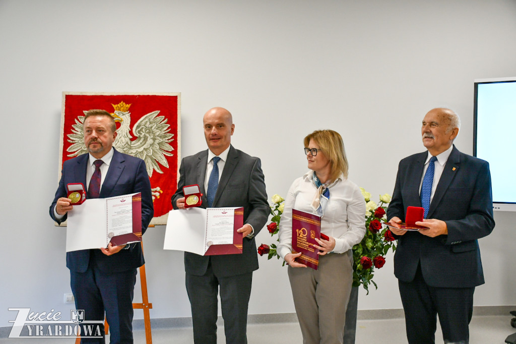 Żyrardów oddał hołd cichym bohaterom edukacji