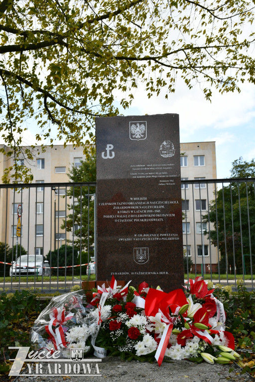 Żyrardów oddał hołd cichym bohaterom edukacji
