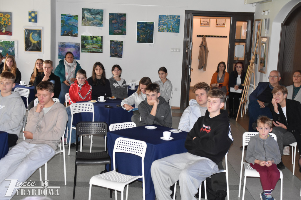 Podróż przez życie pisarki – od Asiuni do Joanny