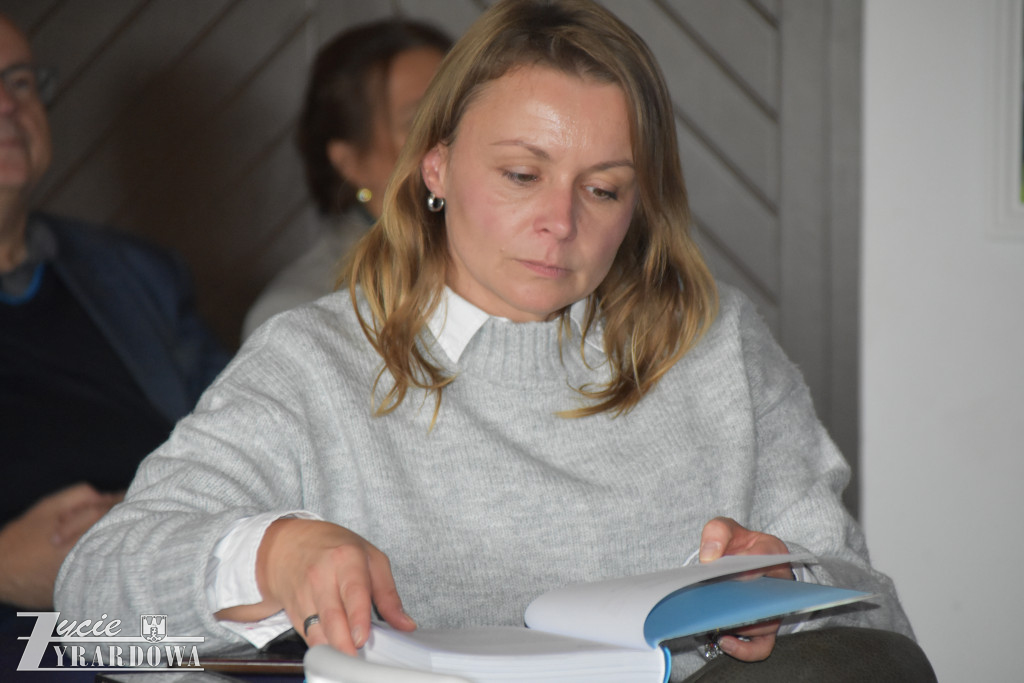 Podróż przez życie pisarki – od Asiuni do Joanny