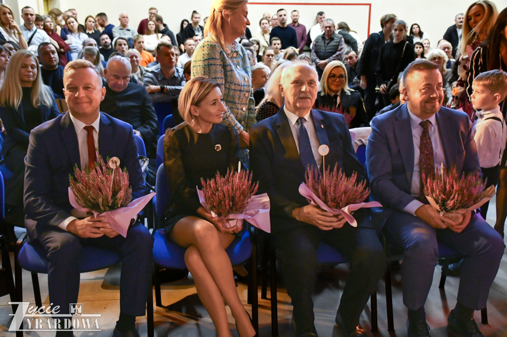 Pierwszaki z Czwórki już oficjalnie uczniami!