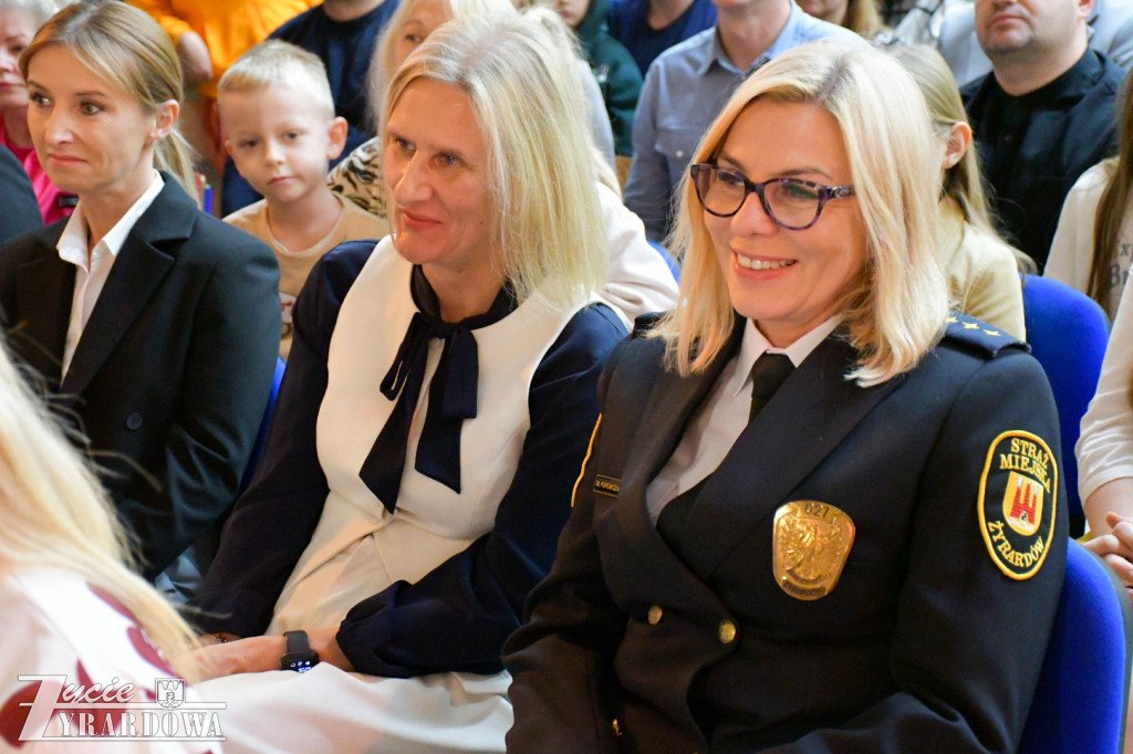 Pierwszaki z Czwórki już oficjalnie uczniami!