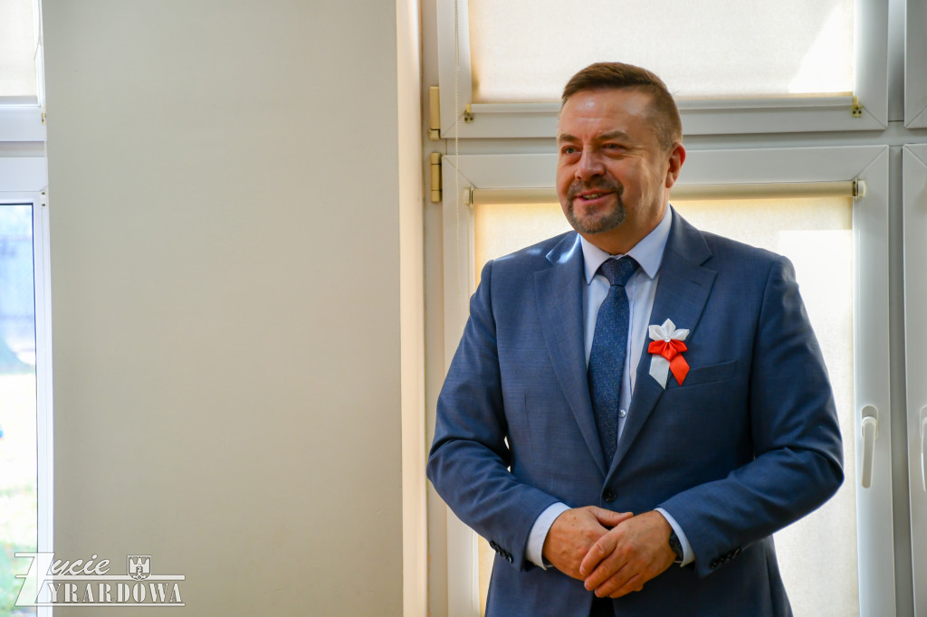 Przedszkolaki z MP nr 5  świętują Niepodległość