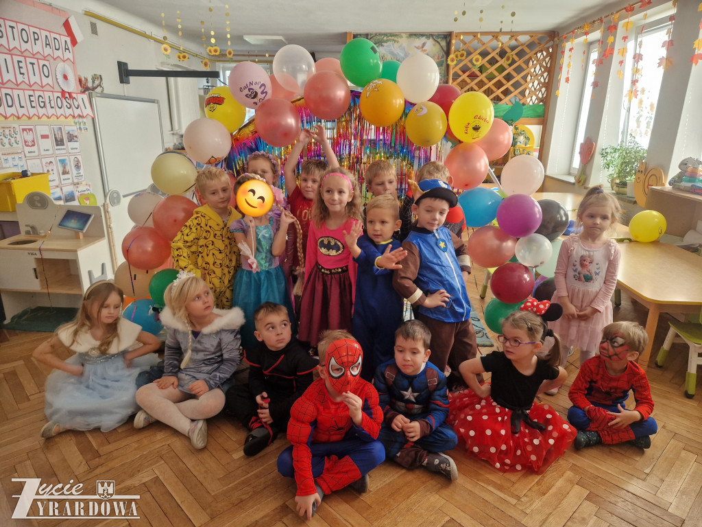 Dzień Postaci z Bajek w „Dziesiątce”