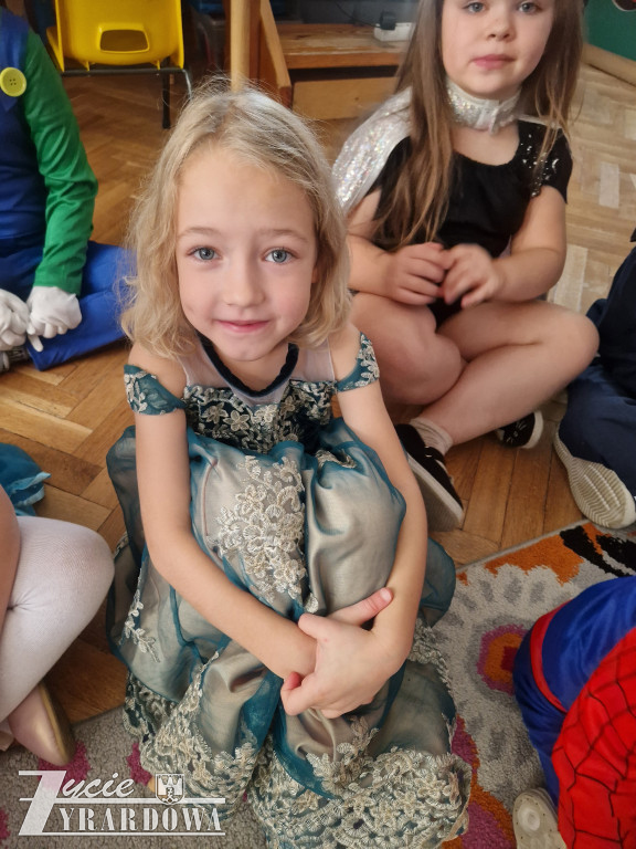 Dzień Postaci z Bajek w „Dziesiątce”