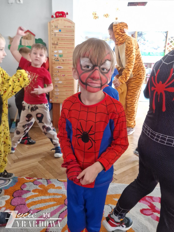 Dzień Postaci z Bajek w „Dziesiątce”