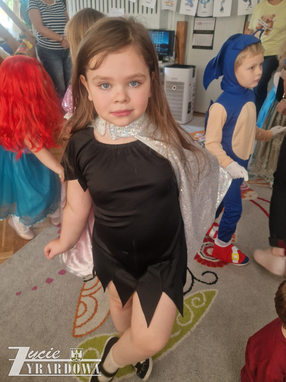 Dzień Postaci z Bajek w „Dziesiątce”