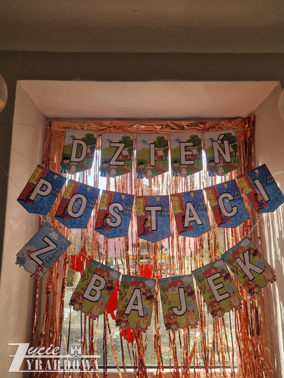 Dzień Postaci z Bajek w „Dziesiątce”