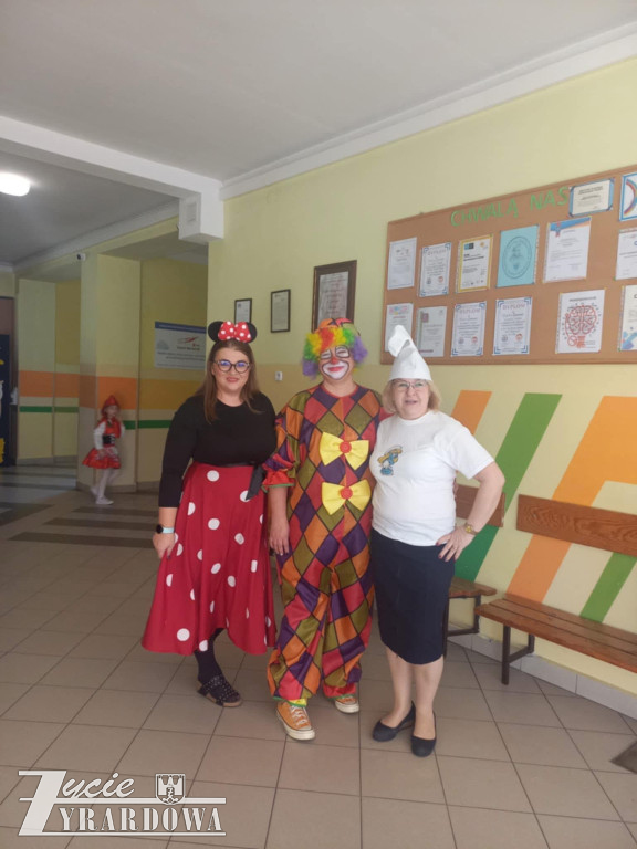 Czwórka w krainie bajek!