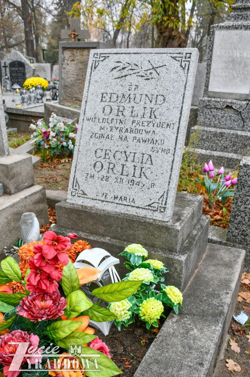 Zaduszkowy spacer po żyrardowskim cmentarzu