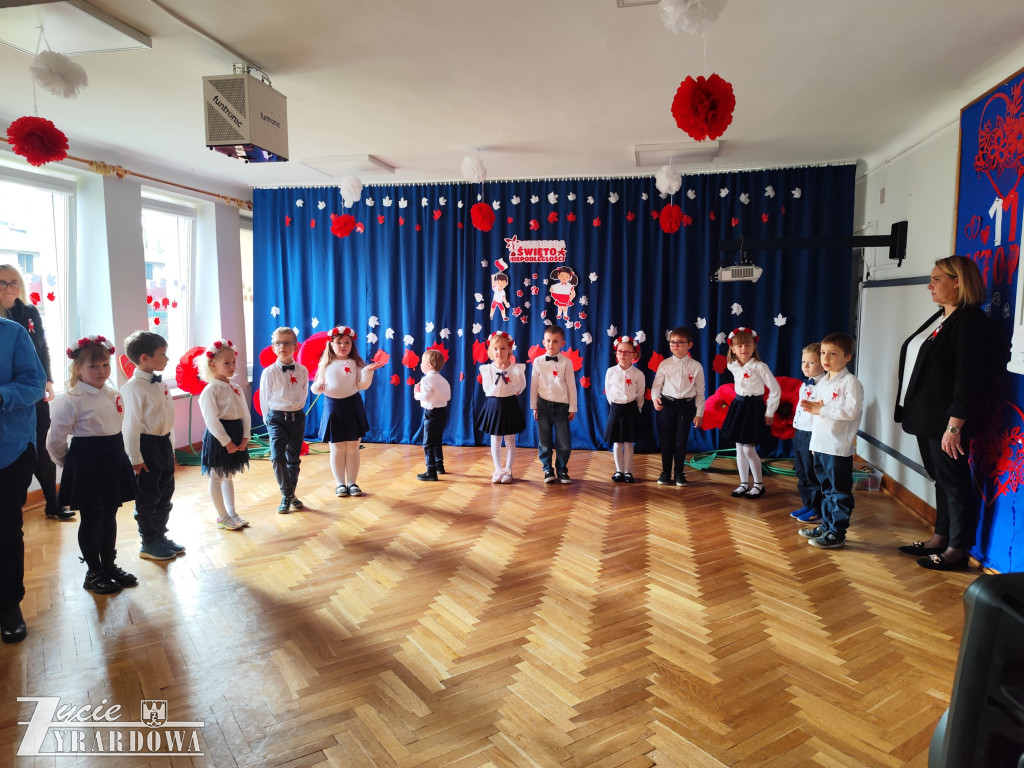 Patriotyczne świętowanie w Przedszkolu nr 10