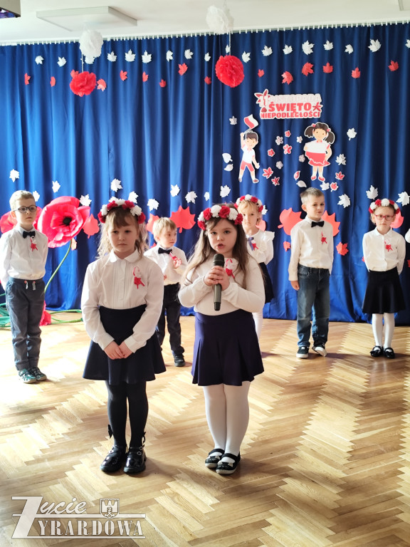 Patriotyczne świętowanie w Przedszkolu nr 10