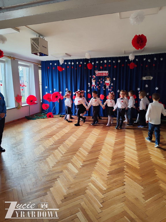 Patriotyczne świętowanie w Przedszkolu nr 10