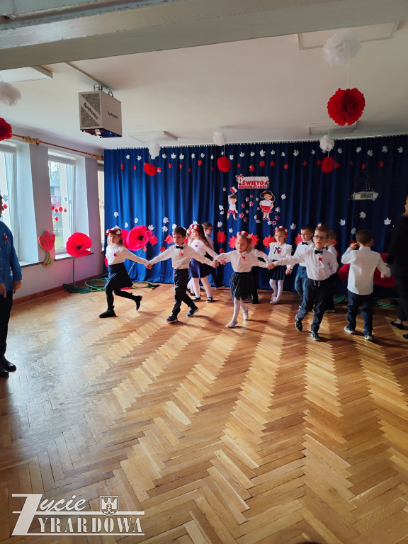 Patriotyczne świętowanie w Przedszkolu nr 10