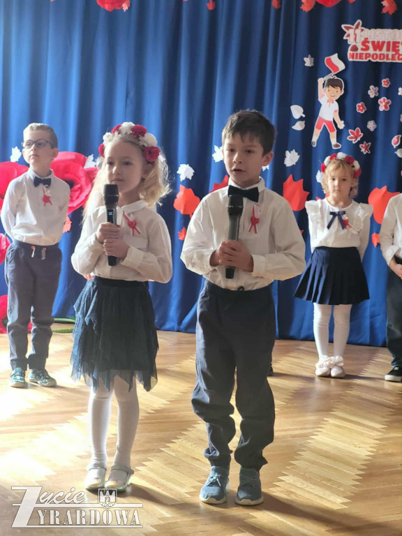 Patriotyczne świętowanie w Przedszkolu nr 10