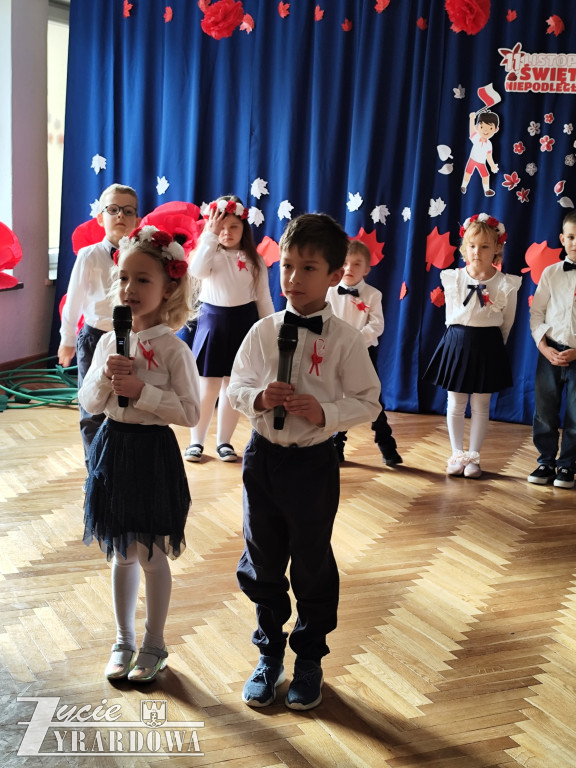 Patriotyczne świętowanie w Przedszkolu nr 10