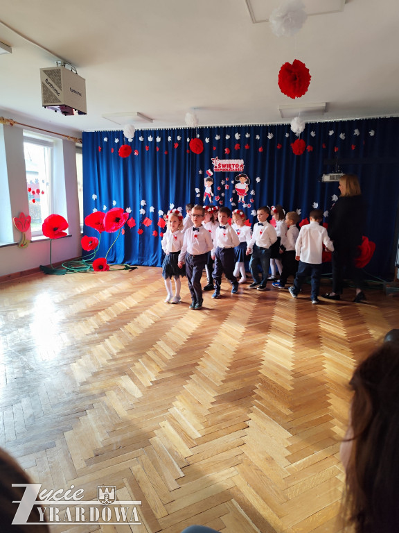 Patriotyczne świętowanie w Przedszkolu nr 10