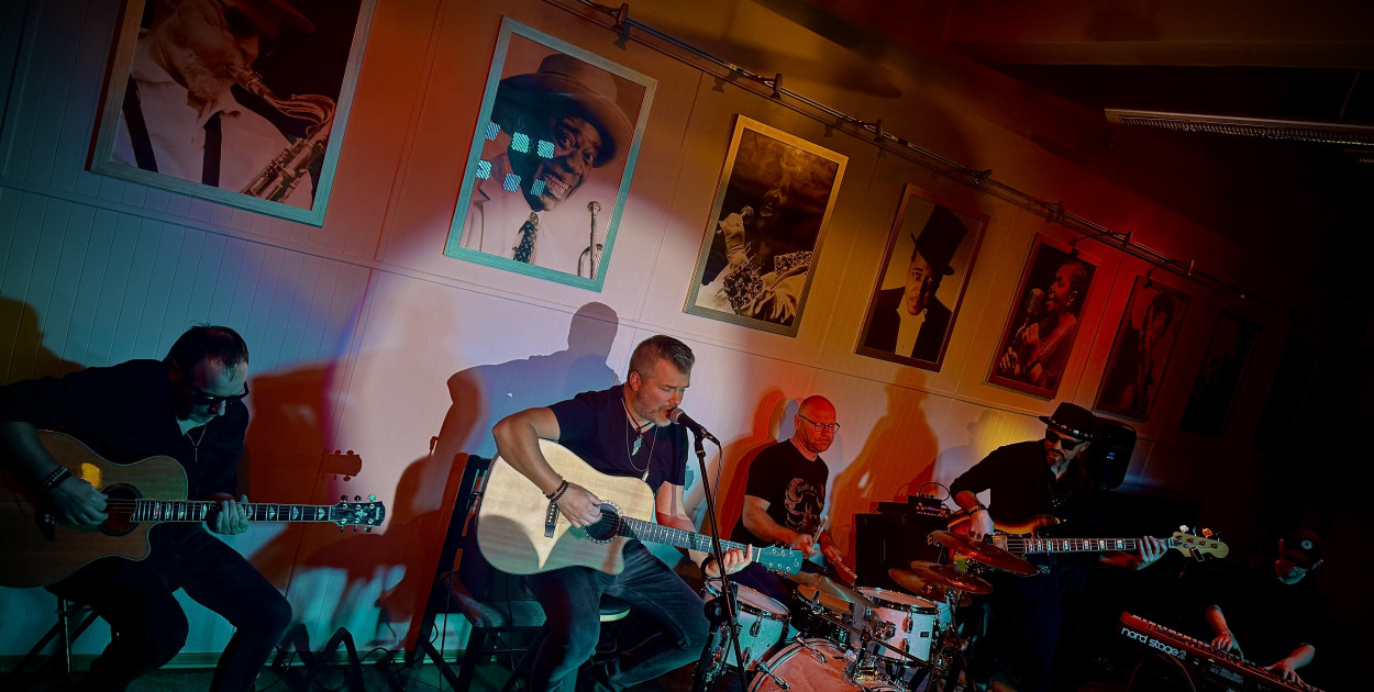 Bluesowe Świętowanie Niepodległości w Kolibrze.