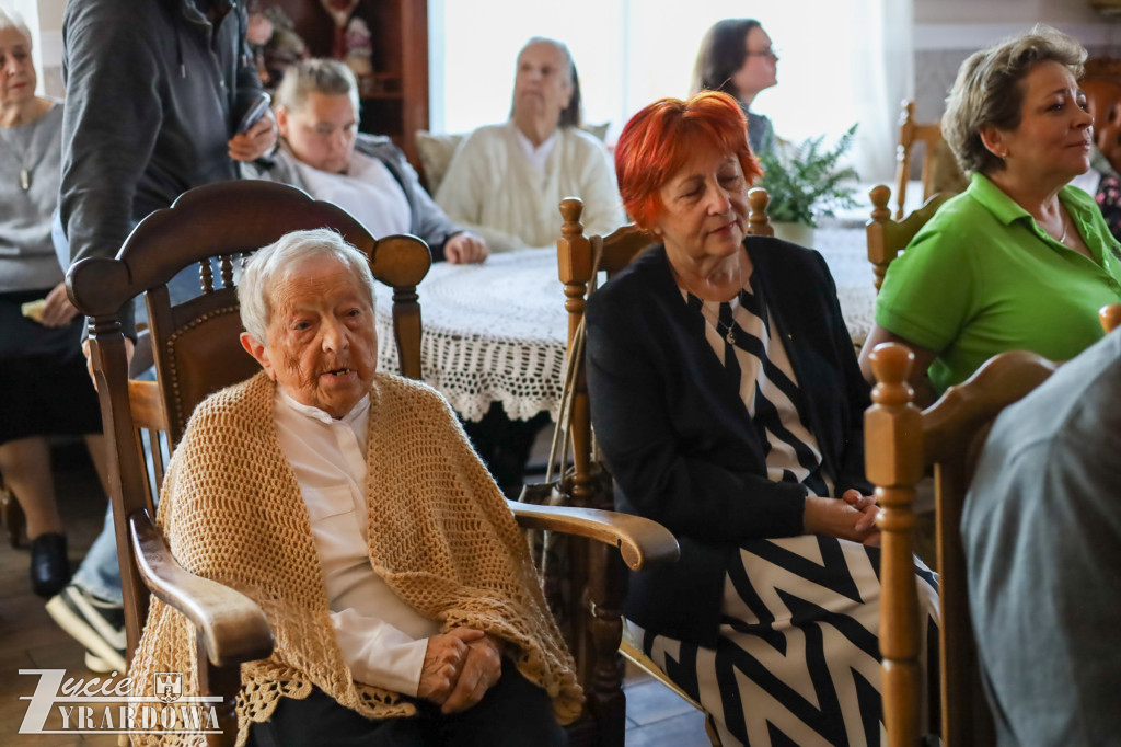 Muzyka i uśmiechy  w Przestrzeni Seniora