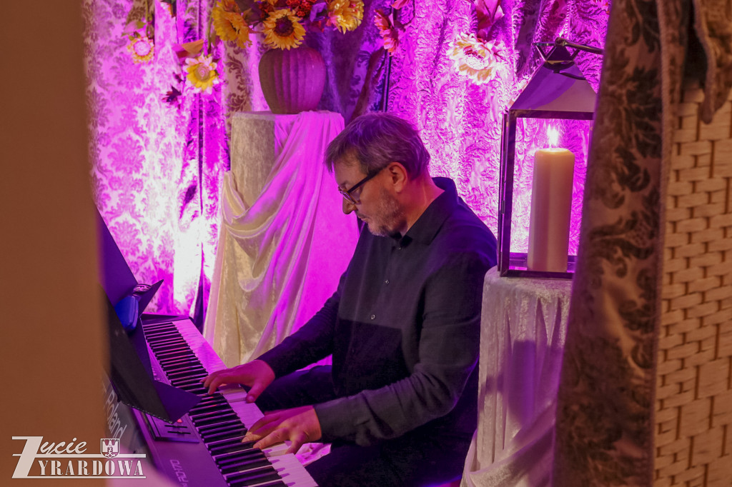 Muzyka i uśmiechy  w Przestrzeni Seniora