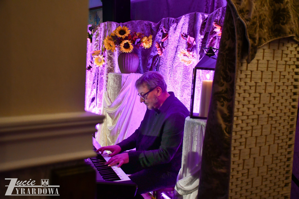 Muzyka i uśmiechy  w Przestrzeni Seniora