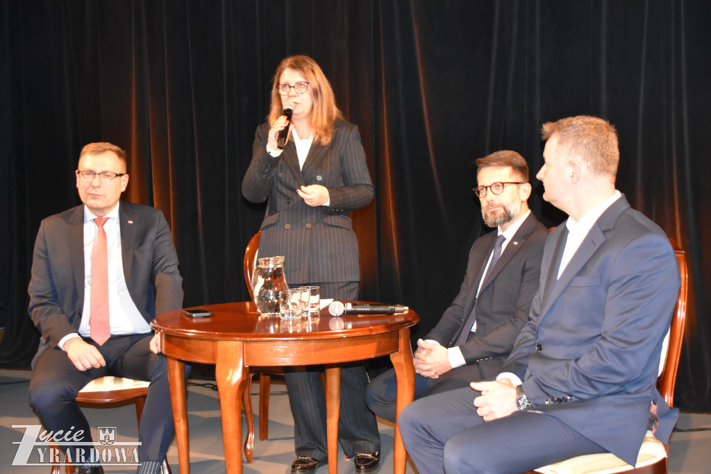 Nie pozostawiono suchej nitki na rządzących