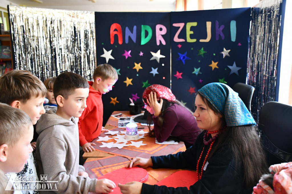 Magiczny andrzejkowy dzień w Czwórce