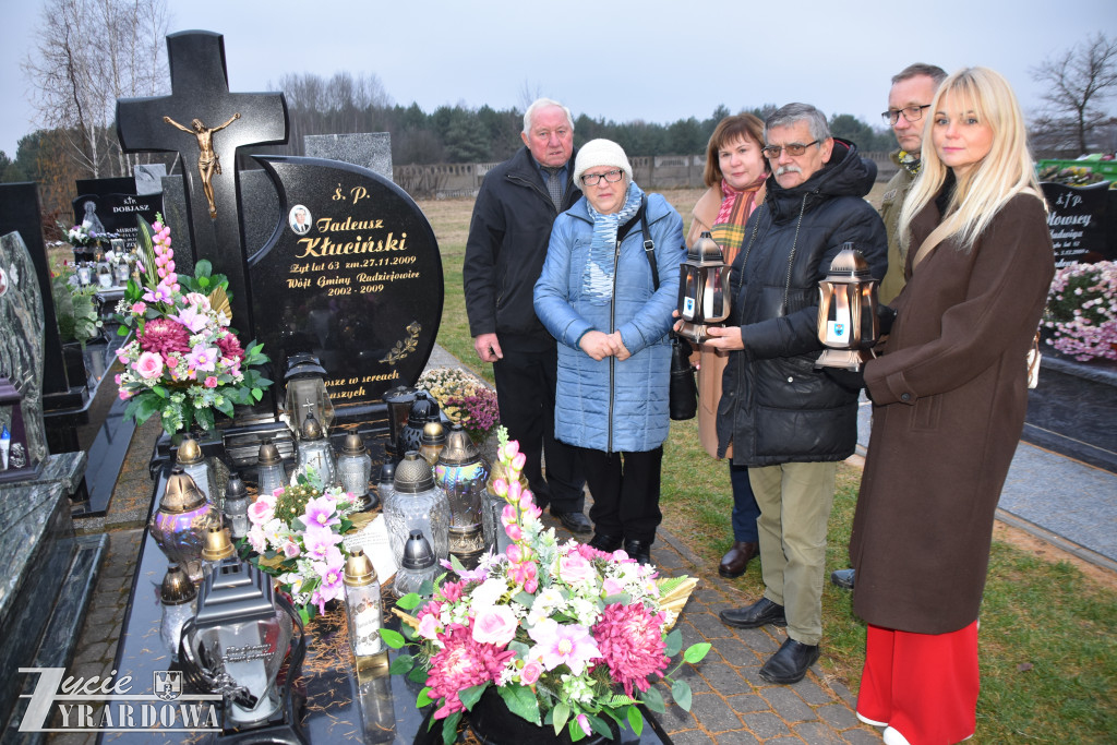 Legia Mszczonów z głównym trofeum