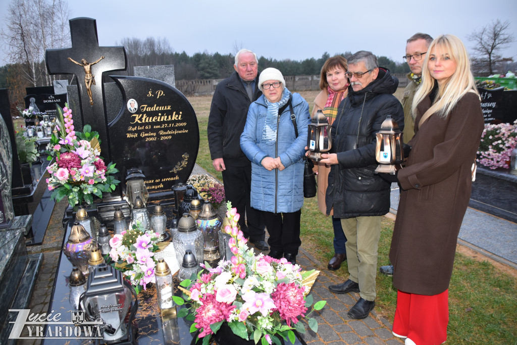 Legia Mszczonów z głównym trofeum