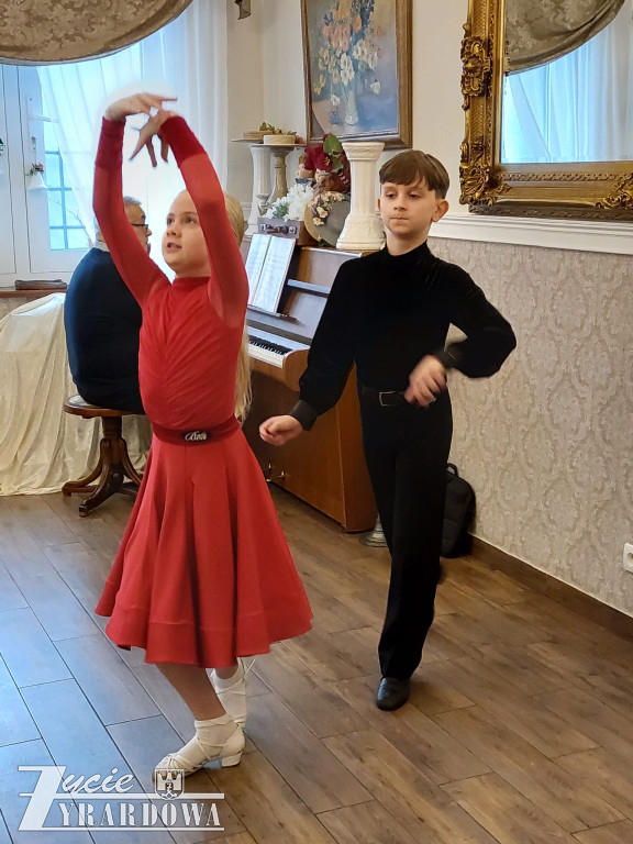 Uczniowie SP 6 zachwycili seniorów swoimi pasjami