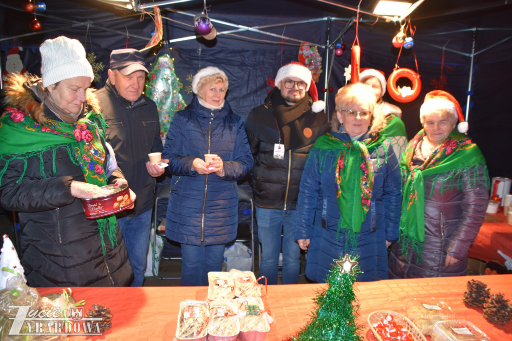 Mikołajki z Gwiazdami w Wiskitkach w bajkowej scenerii