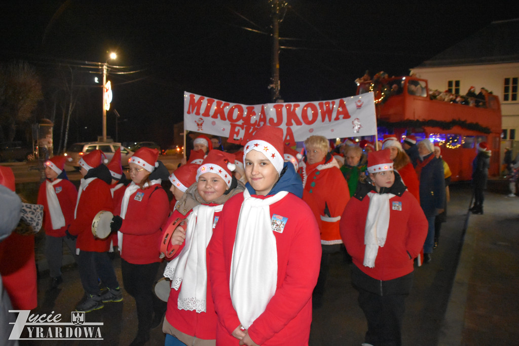 Mikołajki z Gwiazdami w Wiskitkach w bajkowej scenerii