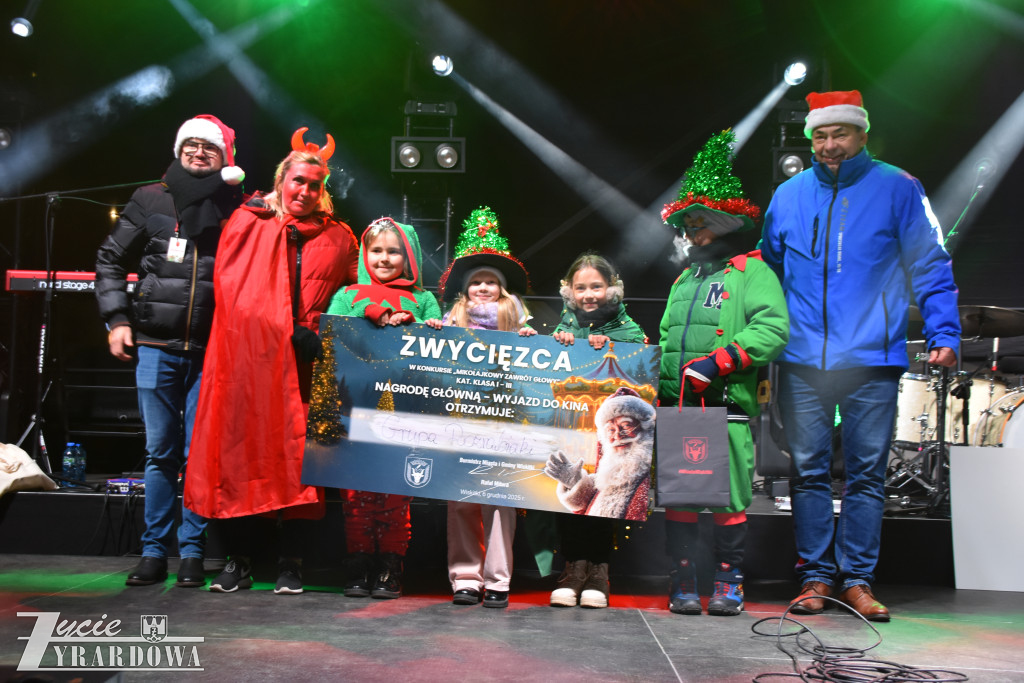 Mikołajki z Gwiazdami w Wiskitkach w bajkowej scenerii