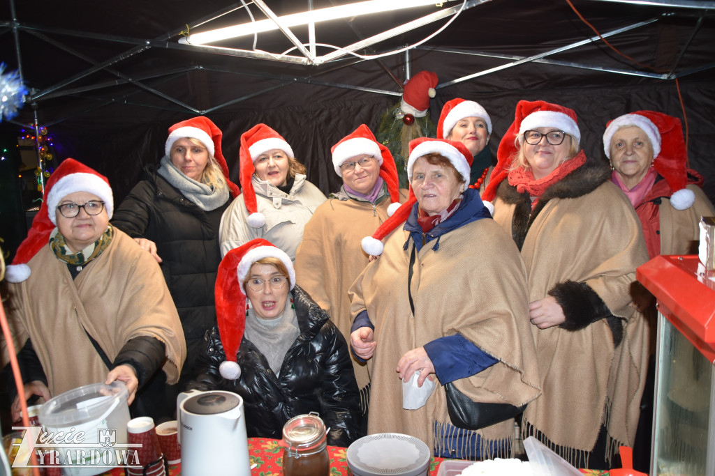 Mikołajki z Gwiazdami w Wiskitkach w bajkowej scenerii