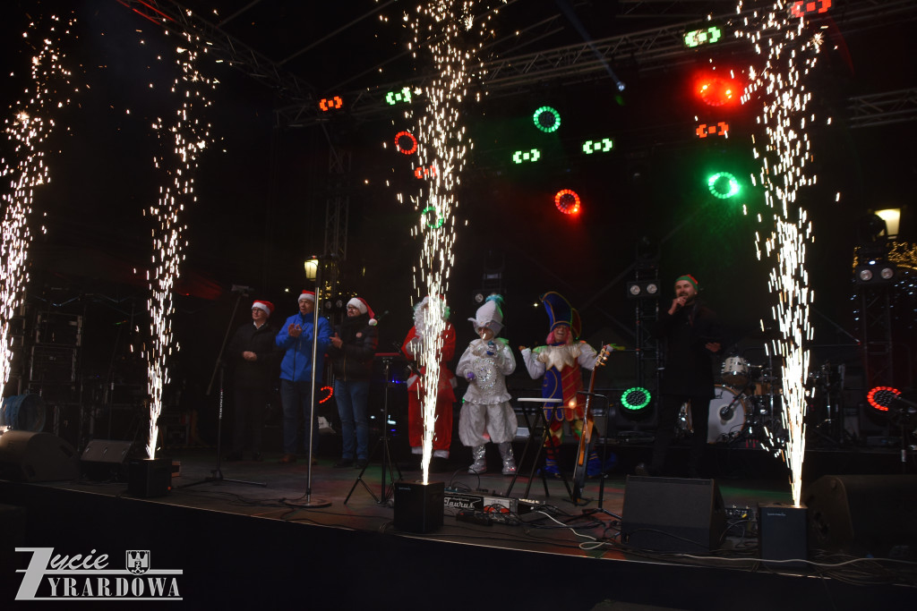 Mikołajki z Gwiazdami w Wiskitkach w bajkowej scenerii