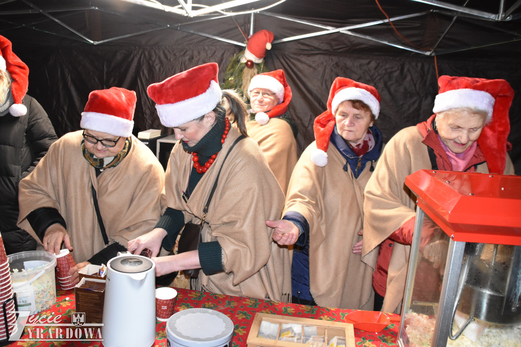 Mikołajki z Gwiazdami w Wiskitkach w bajkowej scenerii